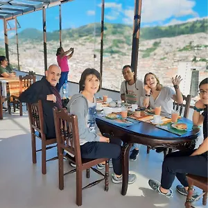 hostal-la-quito.hotelsquito.com/